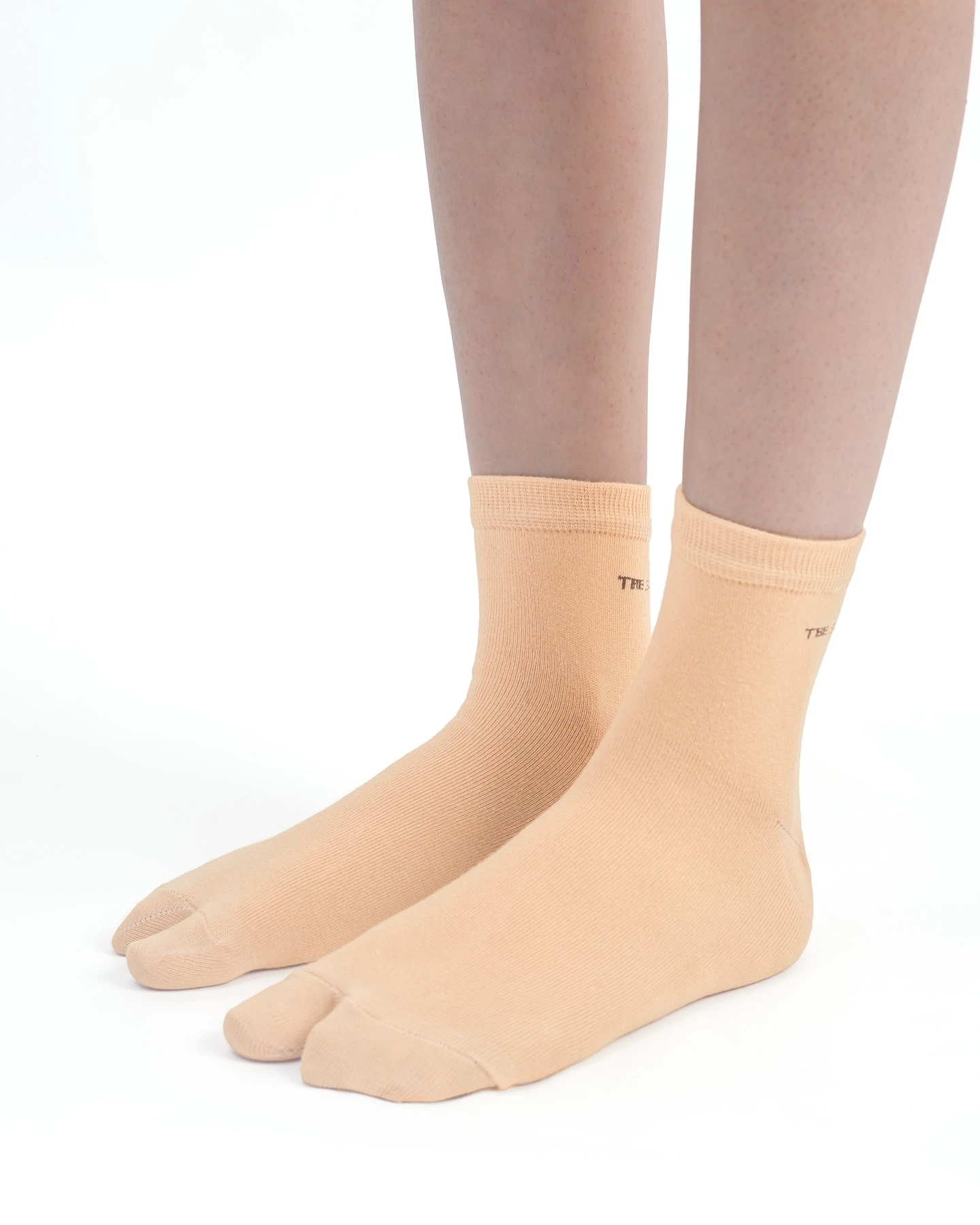 Toe Bloom – One Finger Ankle Socks - Image 2