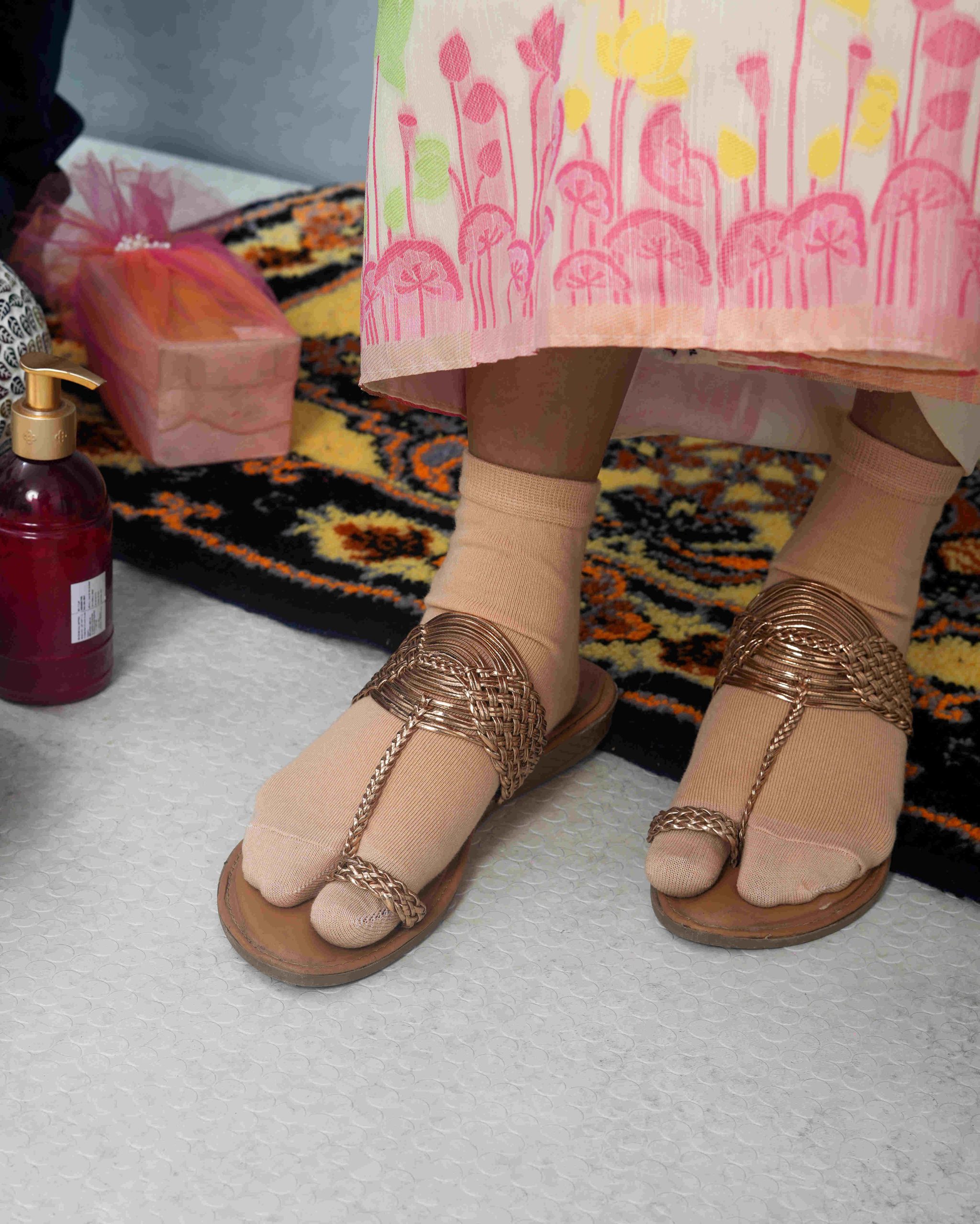 Toe Bloom – One Finger Ankle Socks