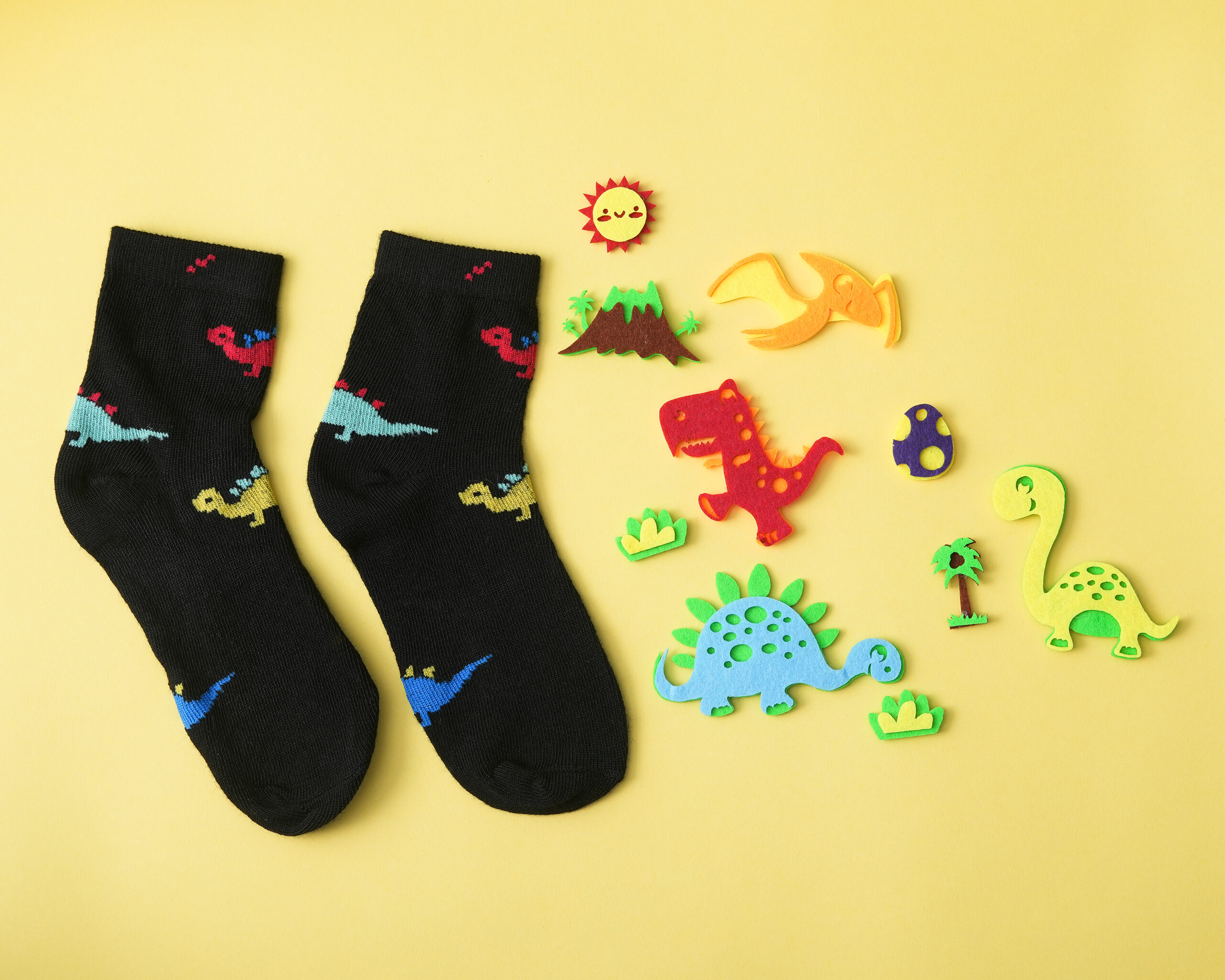 Jurassic Jolly Socks - Image 4